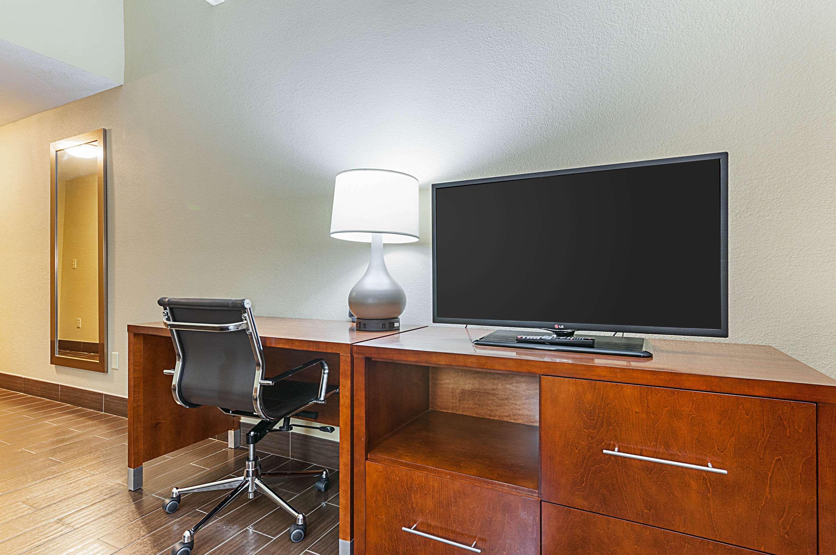 Comfort Hotel Batesville